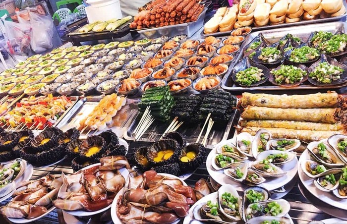 Hạ Long nổi tiếng với rất nhiều món hải sản tươi ngon