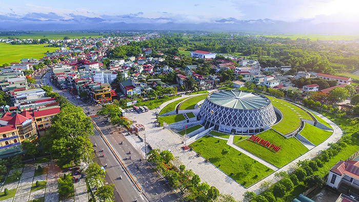 Điện Biên là một điểm đến đặc biệt của vùng Tây Bắc, nổi tiếng không chỉ bởi cảnh sắc thiên nhiên hùng vĩ mà còn là nơi lưu giữ những chiến tích lịch sử hào hùng của dân tộc.