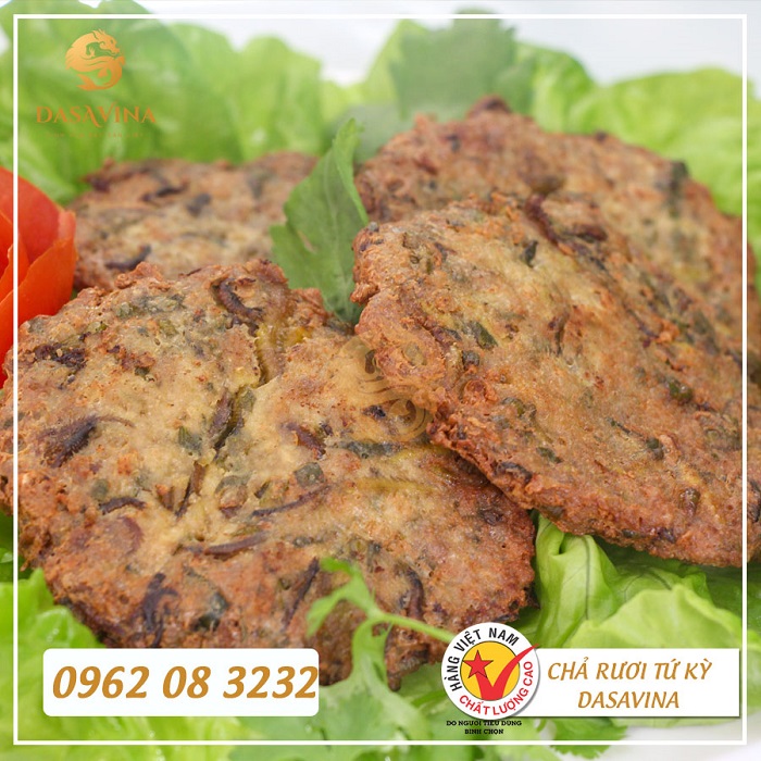 Chả rươi hiệu Bá Kiến khi chiên lên có màu vàng giòn rụm