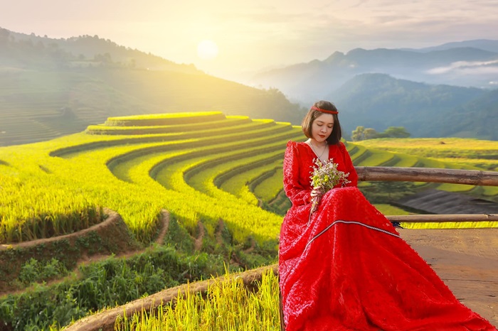 Mù Cang Chải gây ấn tượng bởi khung cảnh thiên nhiên hoang sơ, hùng vĩ